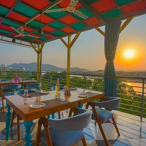 Aaj Haveli - Facing Boutique By Levelup Udaipur